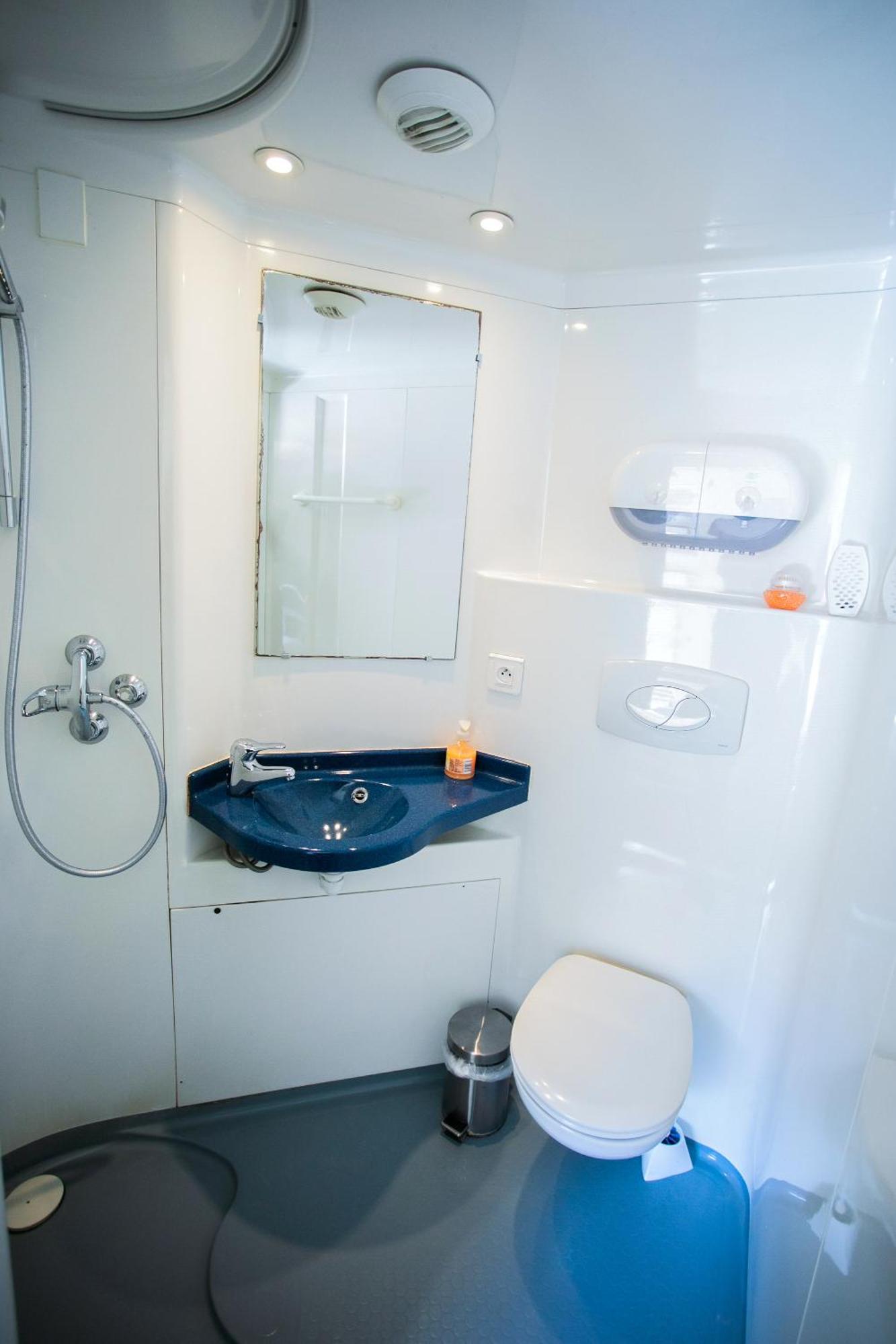 Hostal St Christopher's At The Bauhaus *
